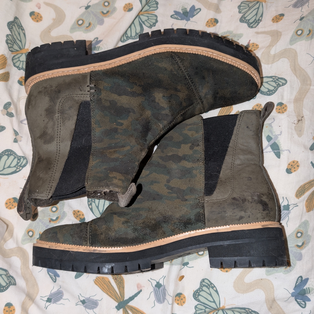 TOMS Womens Forest Green & Black Camouflage